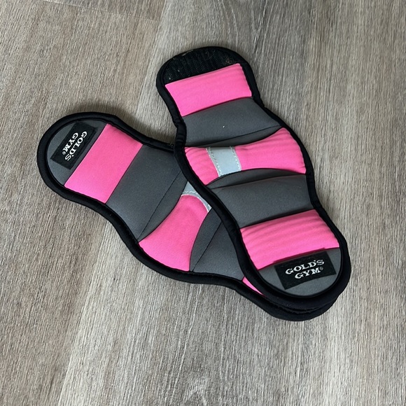 Gold gym 🏋🏻‍♀️ pink wrist or ankle weights, 1.5lbs each - Picture 5 of 5